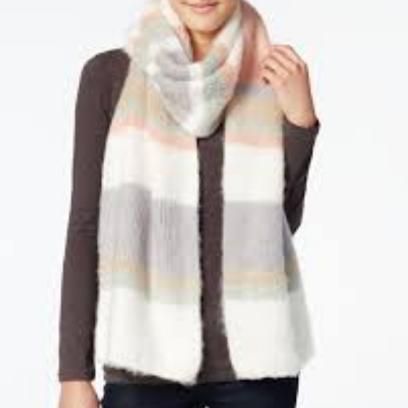 Steve Madden Accessories - Steve Madden Womens Winter Warm Stripe Scarf New